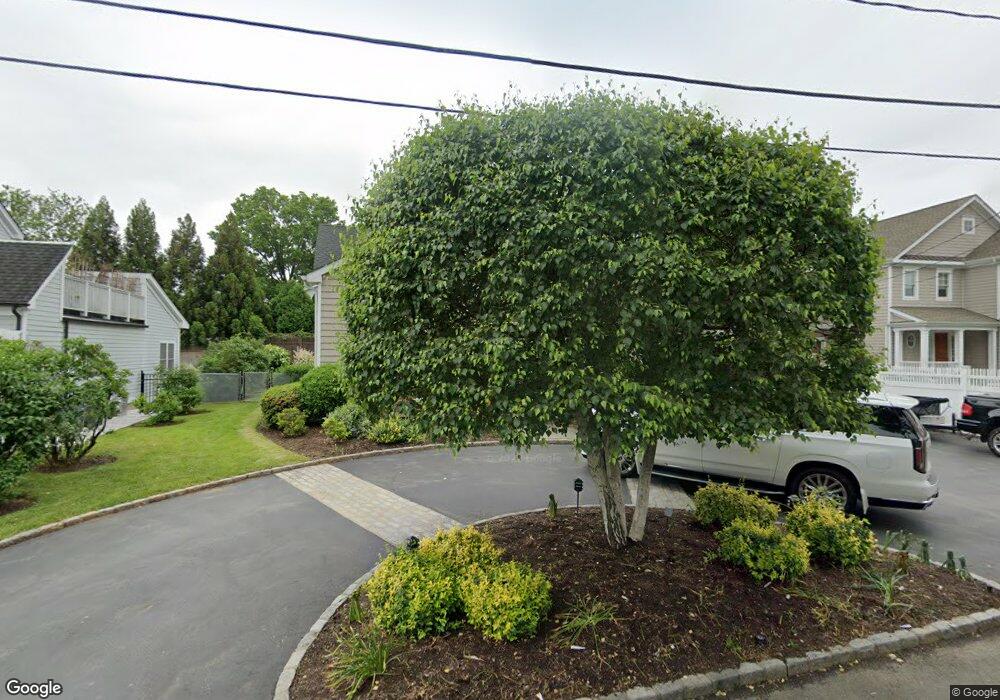 16 Halock Dr, Greenwich, CT 06831 - photo 1