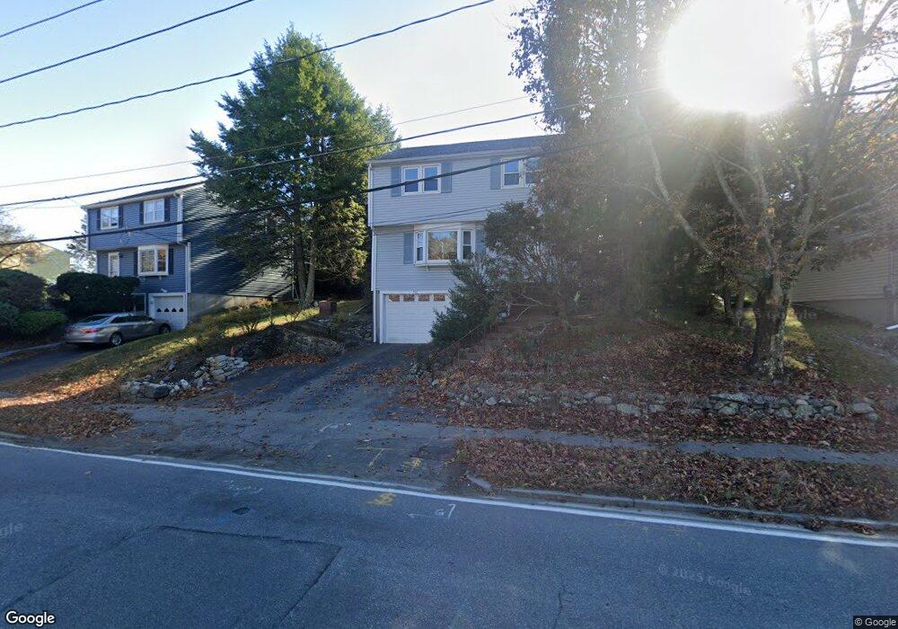 352 Cross St, Winchester, MA 01890 - photo 1