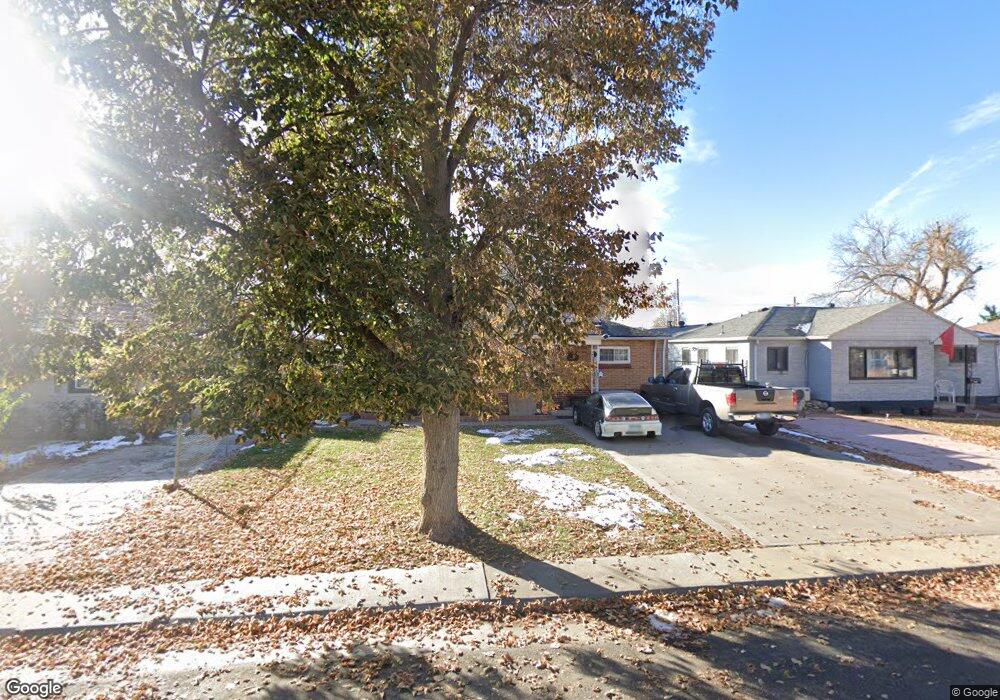 2361 Florence St, Aurora, CO 80010 - photo 1