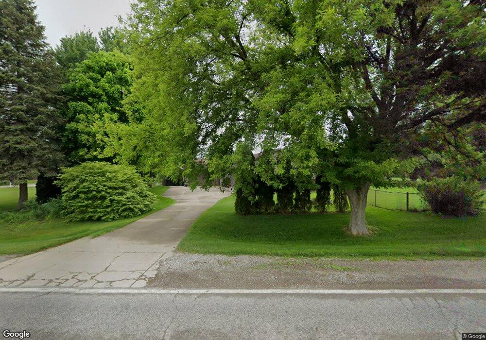 7376 Coldwater Rd, Flushing, MI 48433 - photo 1