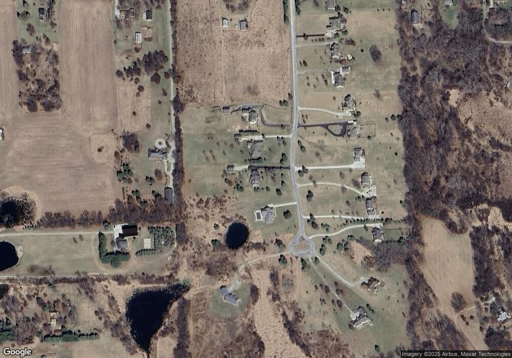 829 Pinecrest unit 16, Dexter, MI 48130 - photo 1