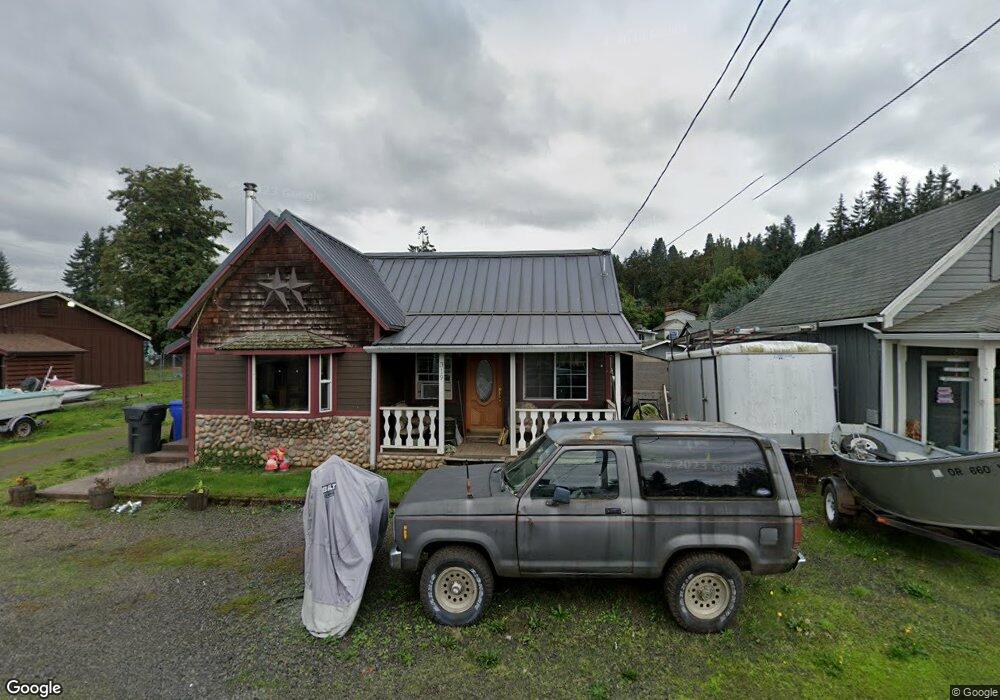 319 3rd St, Scotts Mills, OR 97375 - photo 1