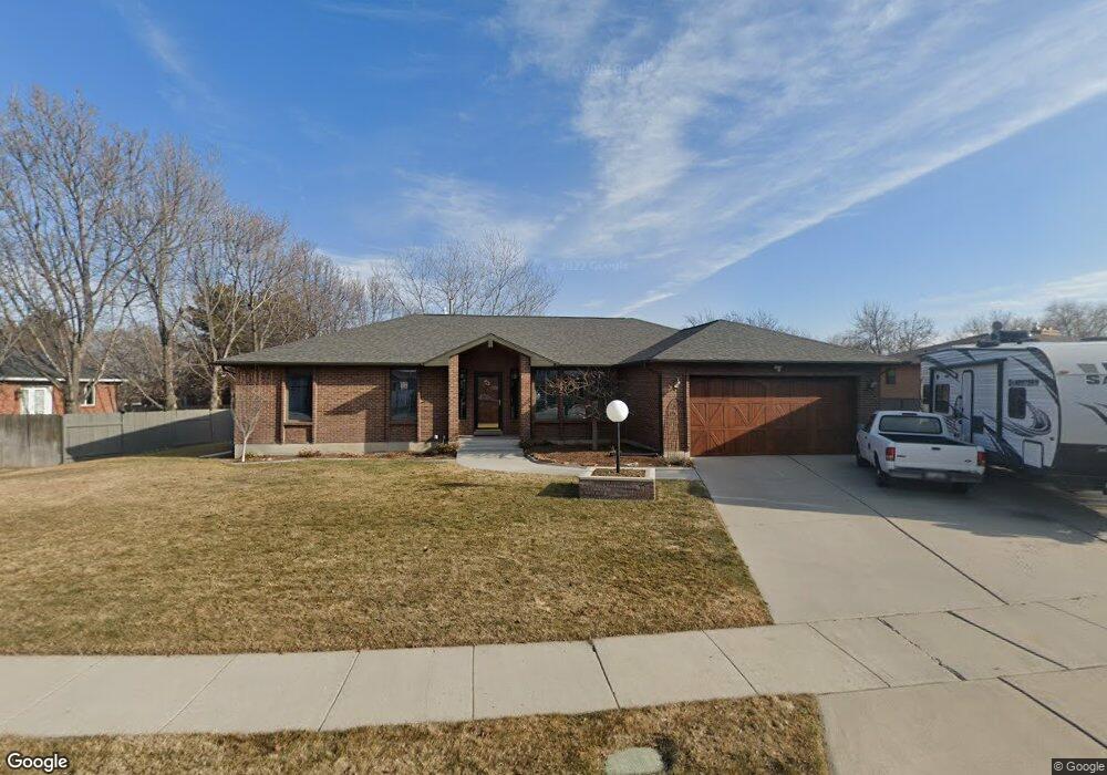 9477 S 2555 W, South Jordan, UT 84095 - photo 1