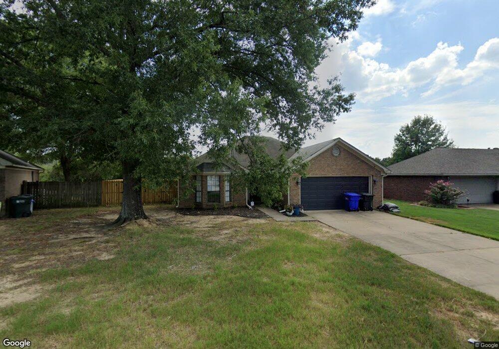 2415 Crestwood Ct, Conway, AR 72032 - photo 1