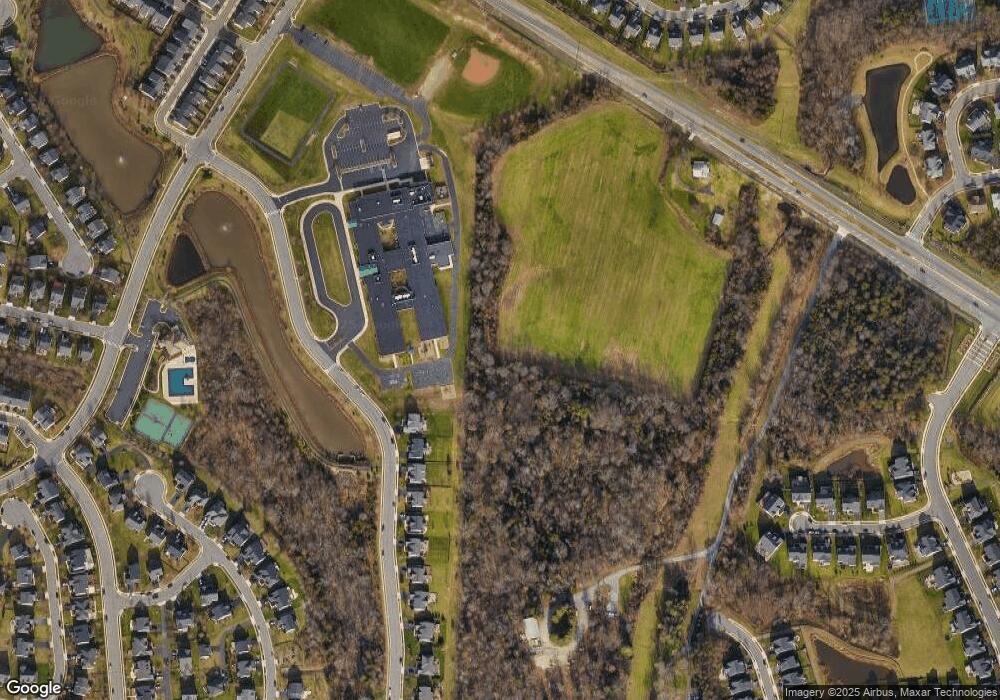 25581 Red Cherry Dr, Aldie, VA 20105 - photo 1