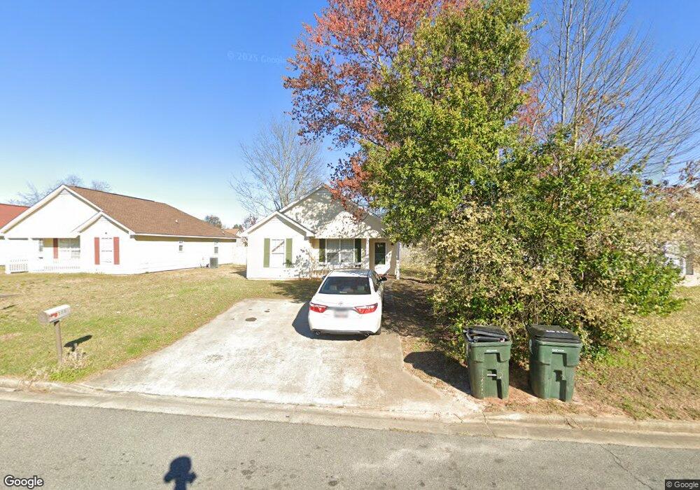 136 Kensington Cir, Warner Robins, GA 31093 - photo 1