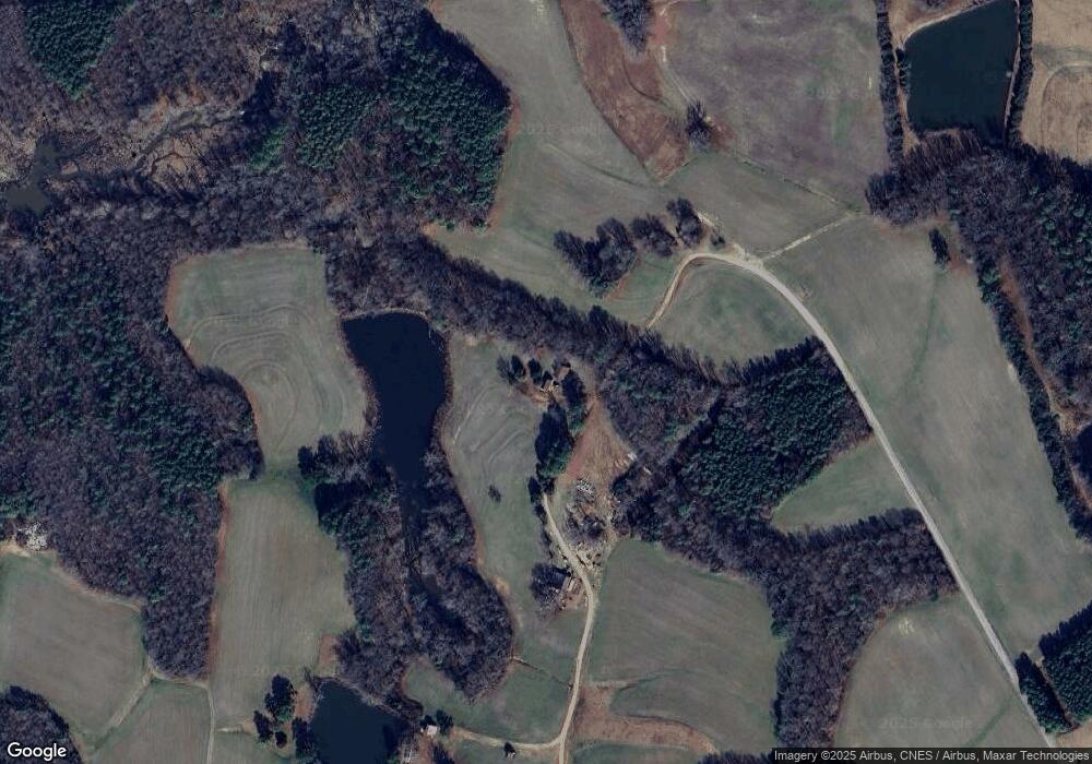 318 Tobacco Ln, South Hill, VA 23970 - photo 1