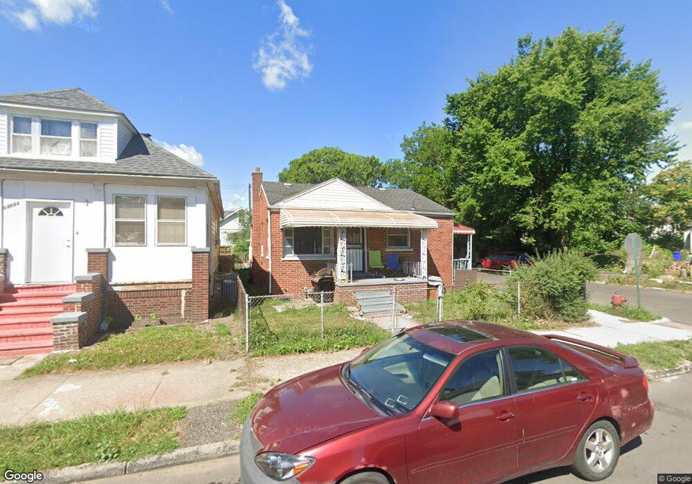 13039 Klinger St, HamtraMcK, MI 48212 - photo 1