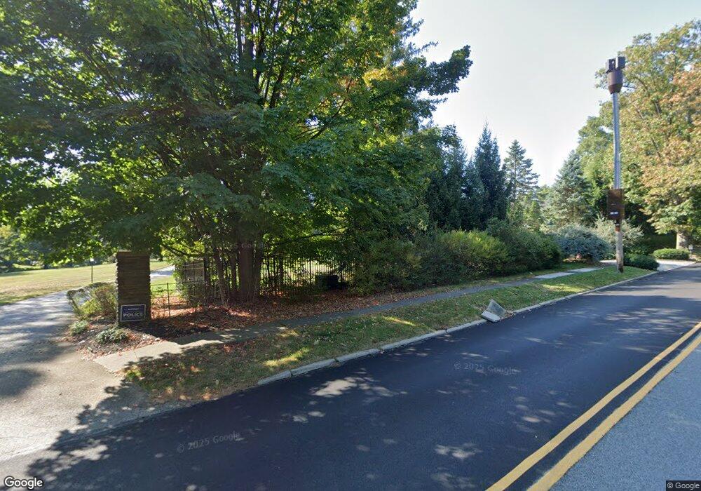 647 N Spring Mill Rd, Villanova, PA 19085 - photo 1