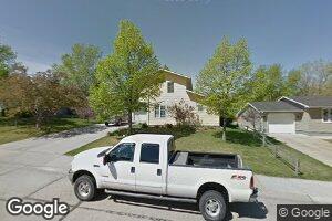 555 Pinecrest Dr, Chadron, NE 69337