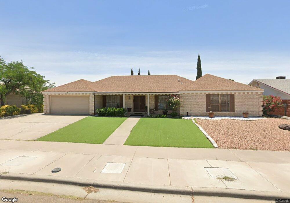 10614 Vista Lomas Dr, El Paso, TX 79935 - photo 1