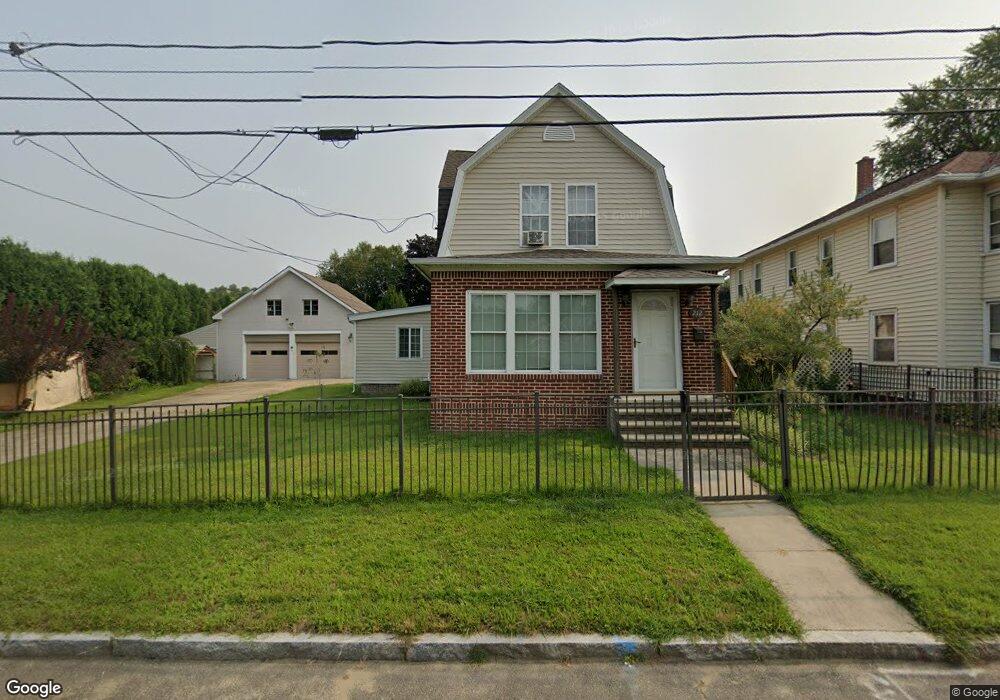 212 Narragansett Blvd, Chicopee, MA 01013 - photo 1