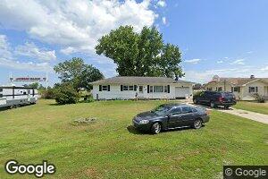206 Douglas St, Avon, IL 61415