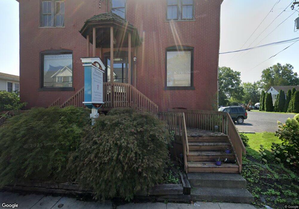 30 W Broad St, Quakertown, PA 18951 - photo 1