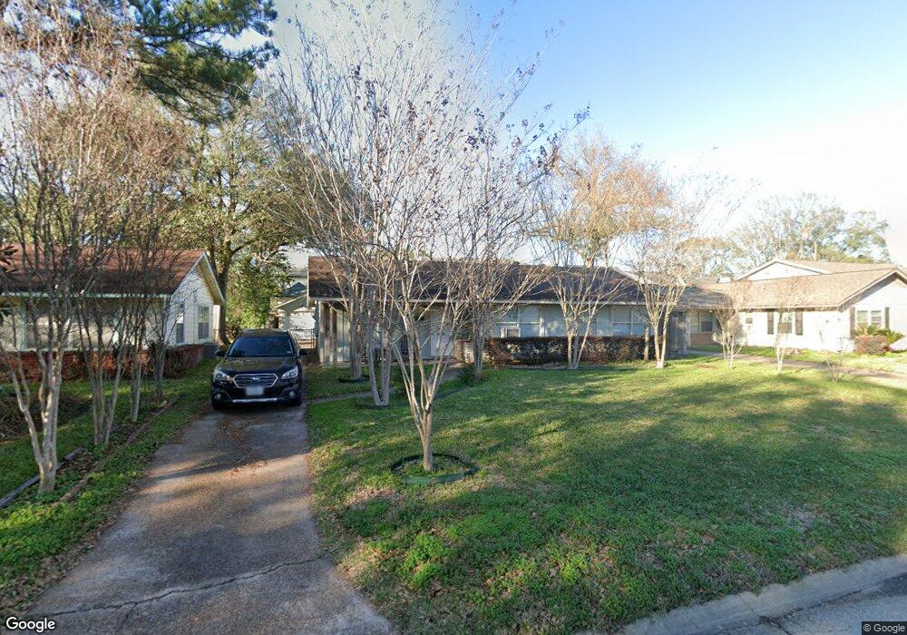 1334 Thornton Rd, Houston, TX 77018 - photo 1