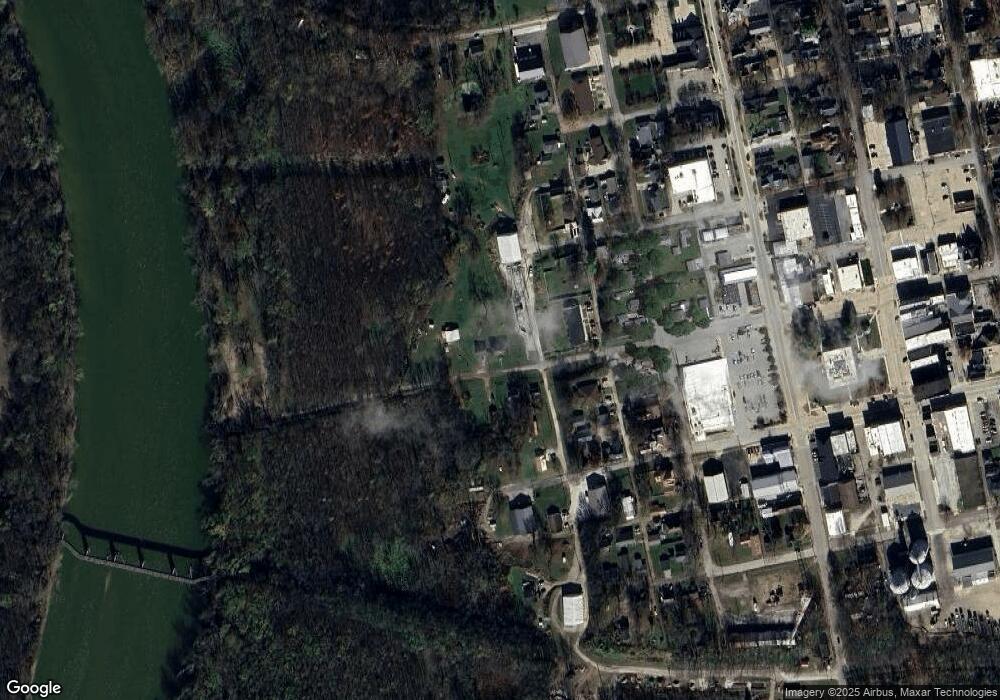 103 Washington St, Covington, IN 47932 - photo 1