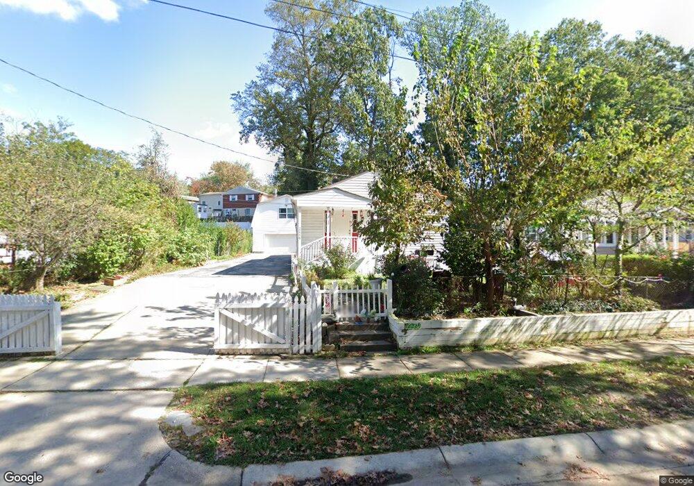 12229 Valleywood Dr, Silver Spring, MD 20902 - photo 1