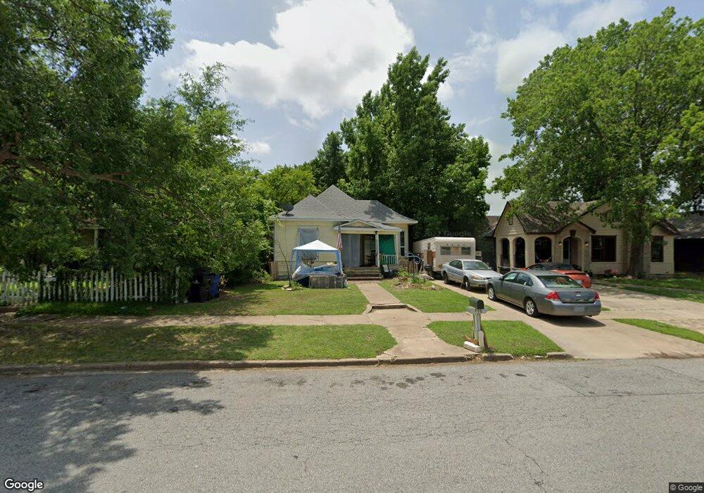 710 W Hull St, Denison, TX 75020 - photo 1