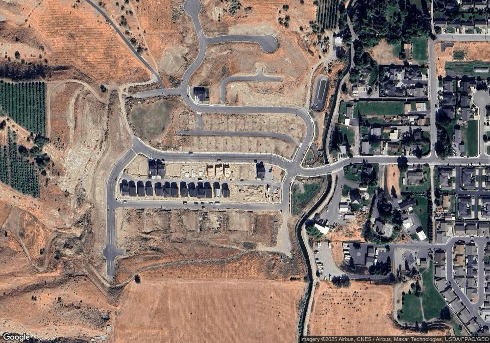 2117 Maple St, Wenatchee, WA 98801 - photo 1