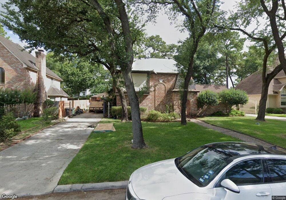 3906 Cherry Forest Dr, Houston, TX 77088 - photo 1