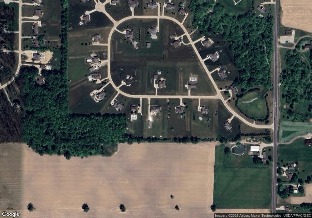 41206 Mills Cir, Lagrange, OH 44050 - photo 1