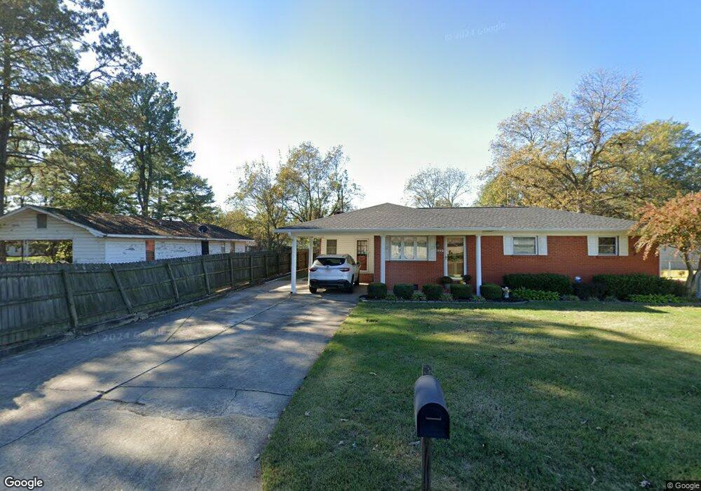1105 N Maple St, Stuttgart, AR 72160 - photo 1