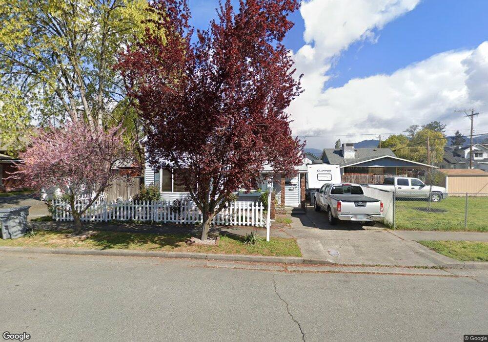 706 SW L St, Grants Pass, OR 97526 - photo 1