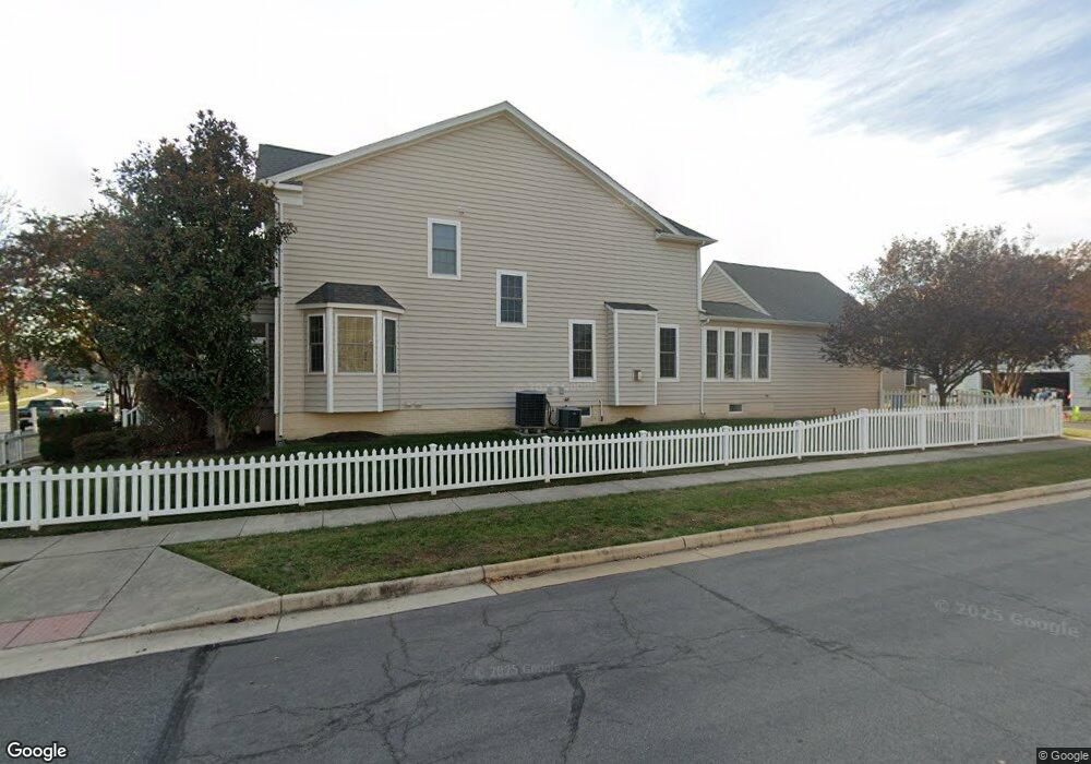 25261 Riding Center Dr, Chantilly, VA 20152 - photo 1