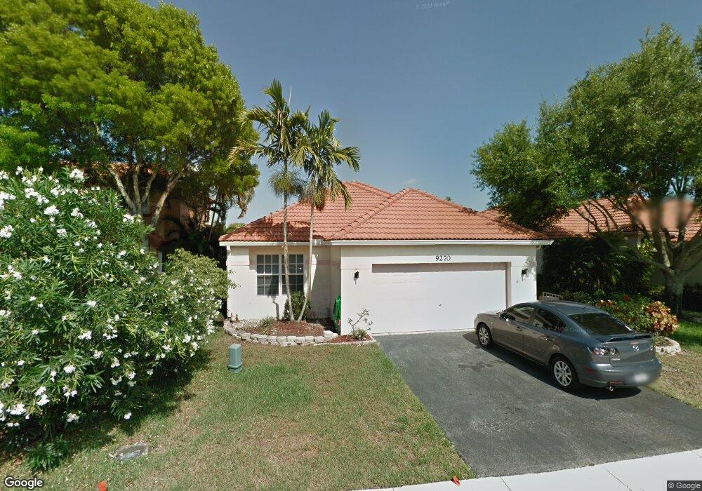 9270 Oak Grove Cir, Davie, FL 33328 - photo 1