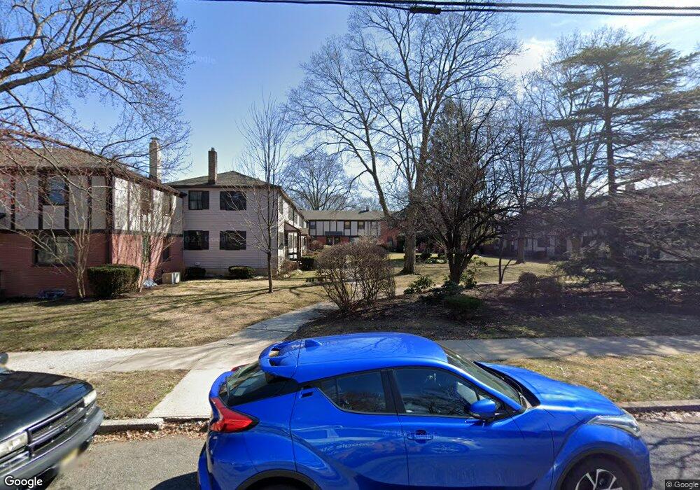 190 Newman St, Metuchen, NJ 08840 - photo 1