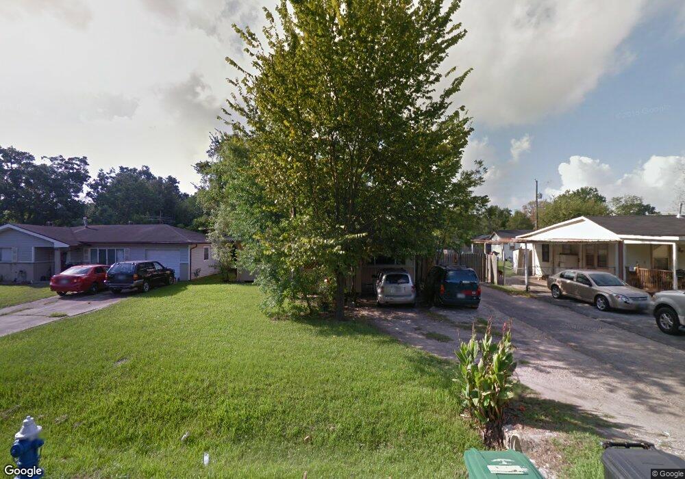 13510 Vicksburg St, Houston, TX 77015 - photo 1