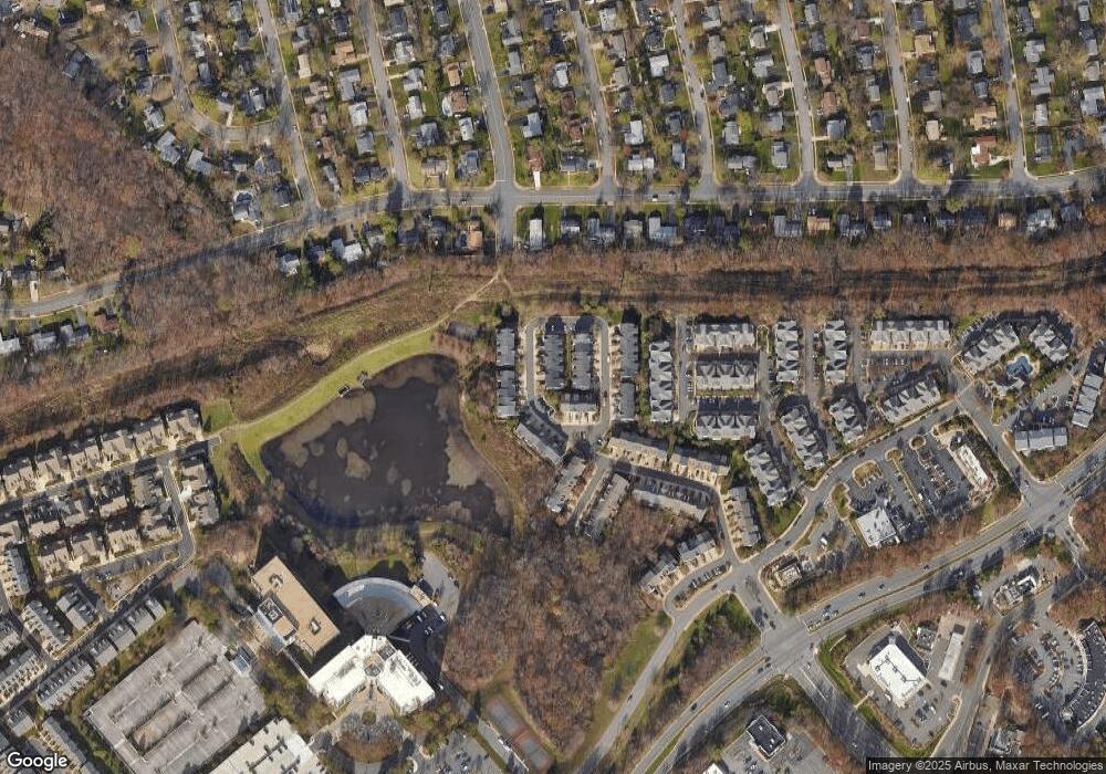 4559 Fair Valley Dr, Fairfax, VA 22033 - photo 1