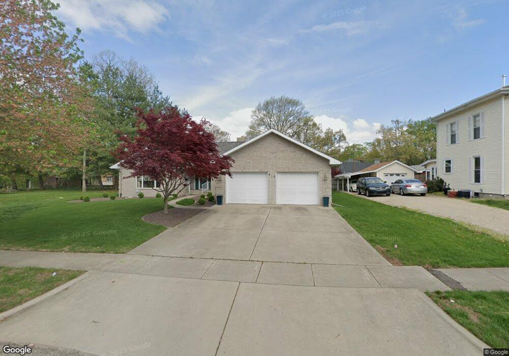 419 N Logan St, Lincoln, IL 62656 - photo 1