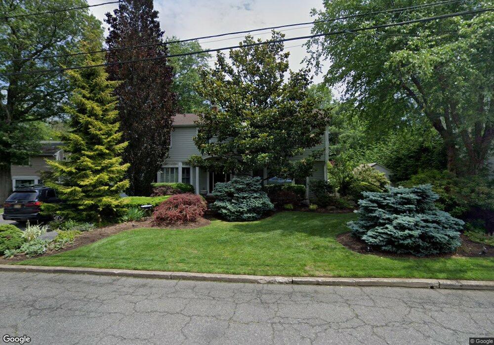 39 Buckingham Rd, Cresskill, NJ 07626 - photo 1