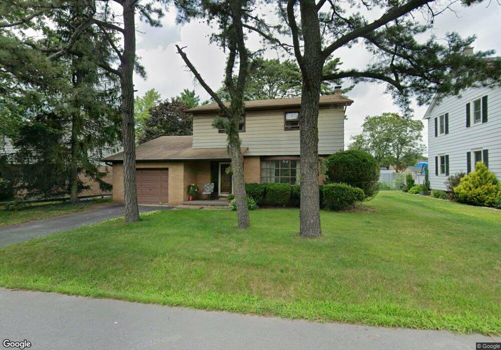 545 Carleton Ave, Hazleton, PA 18201 - photo 1