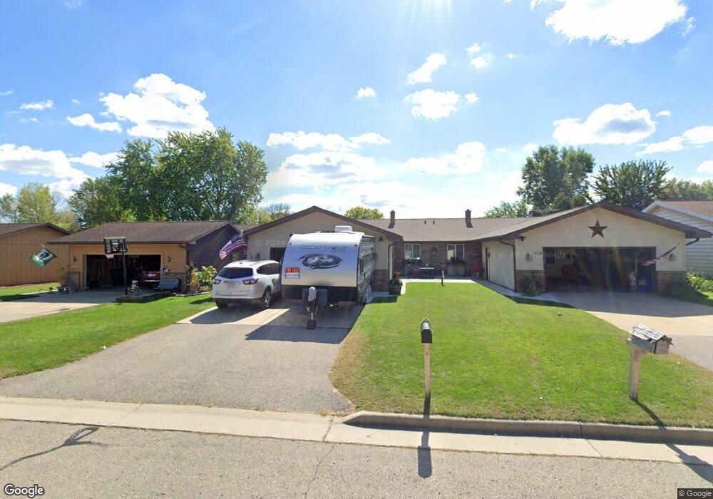 2251 W Jonathon Dr, Appleton, WI 54914 - photo 1