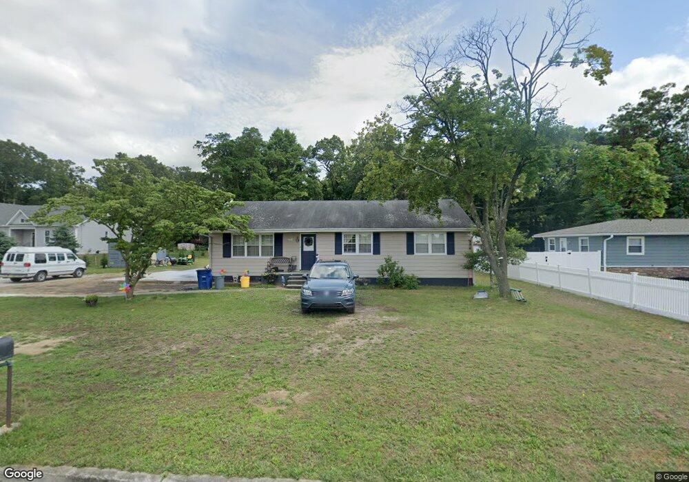 725 Green St, Beverly, NJ 08010 - photo 1