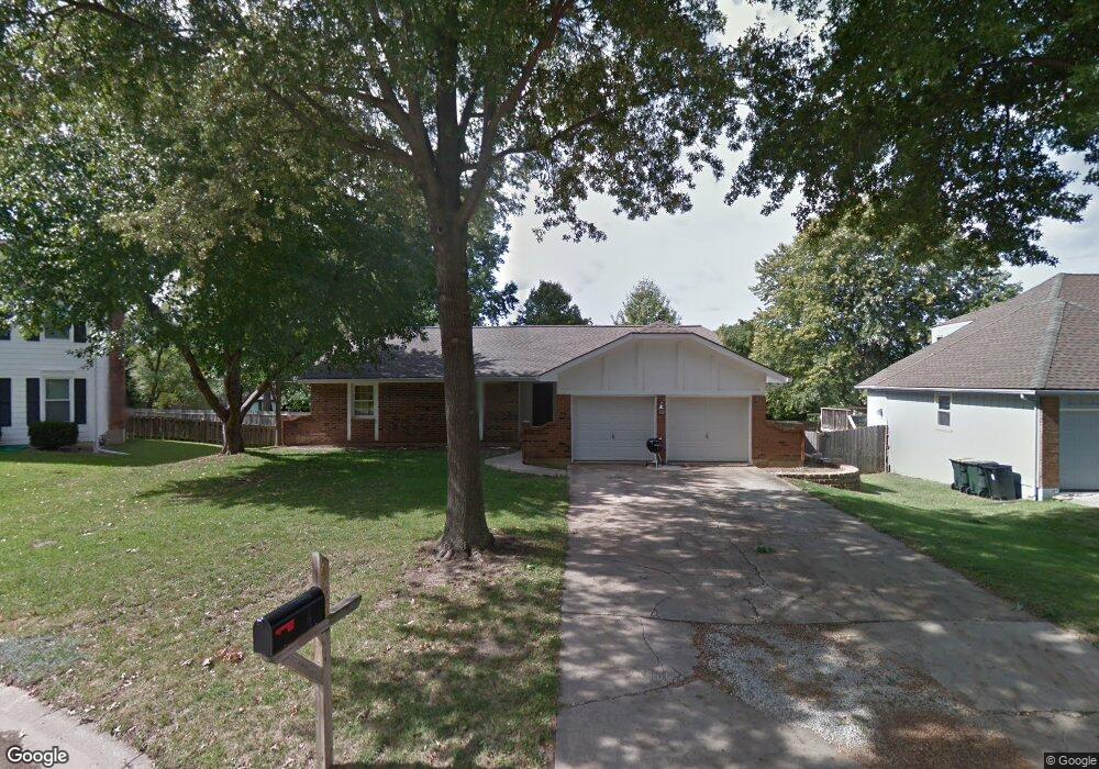 6726 Haskins St, Shawnee, KS 66216 - photo 1