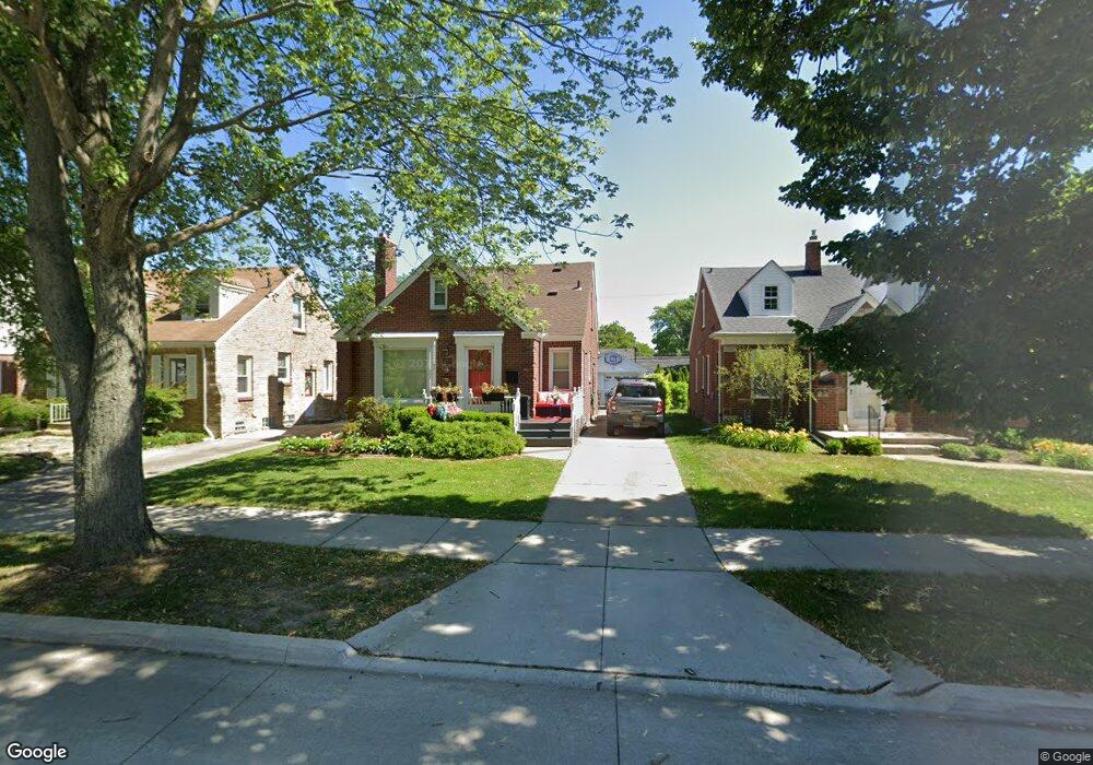 1554 Anita Ave unit Bldg-Unit, Grosse Pointe Woods, MI 48236 - photo 1