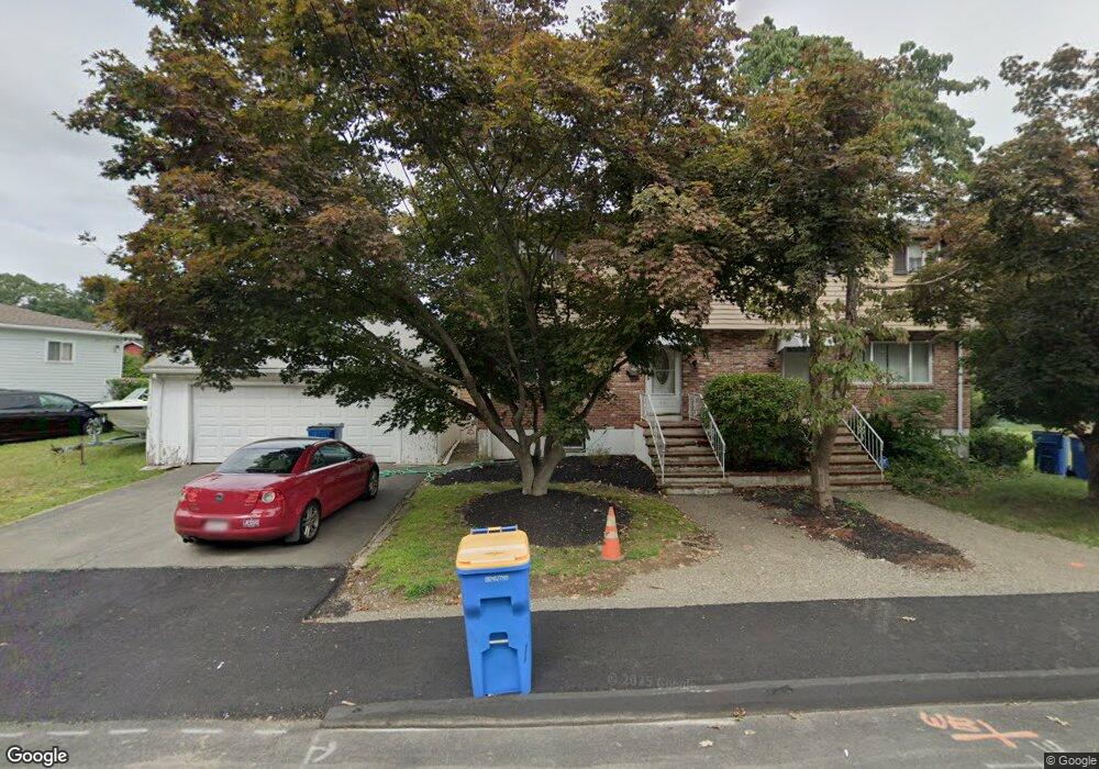 38 Raechel Rd, Randolph, MA 02368 - photo 1