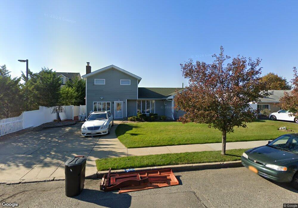 80 Jamaica Ave, Island Park, NY 11558 - photo 1