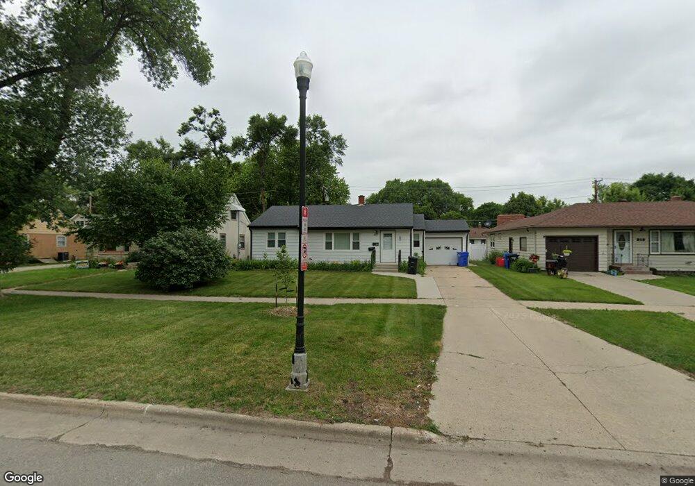 317 19th Ave N, Fargo, ND 58102 - photo 1