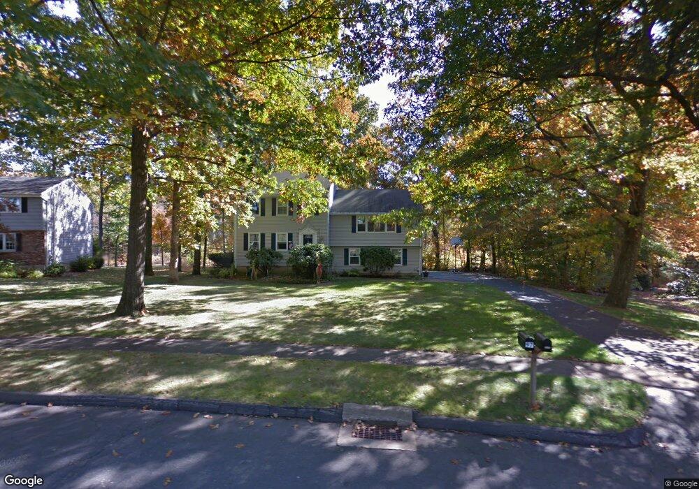 104 Deerfield Dr, Glastonbury, CT 06033 - photo 1