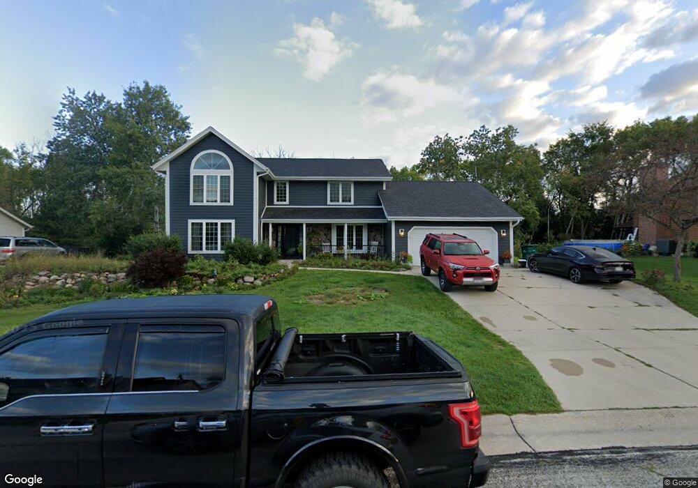 N73W16070 Alpine Ln, Menomonee Falls, WI 53051 - photo 1