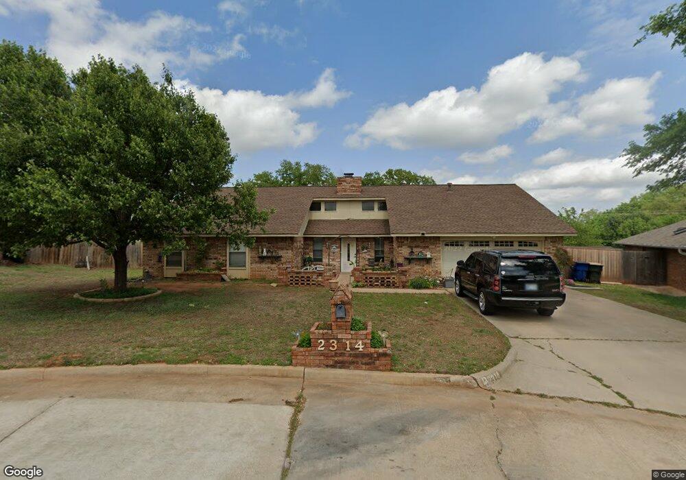 2314 Briarcrest, Duncan, OK 73533 - photo 1