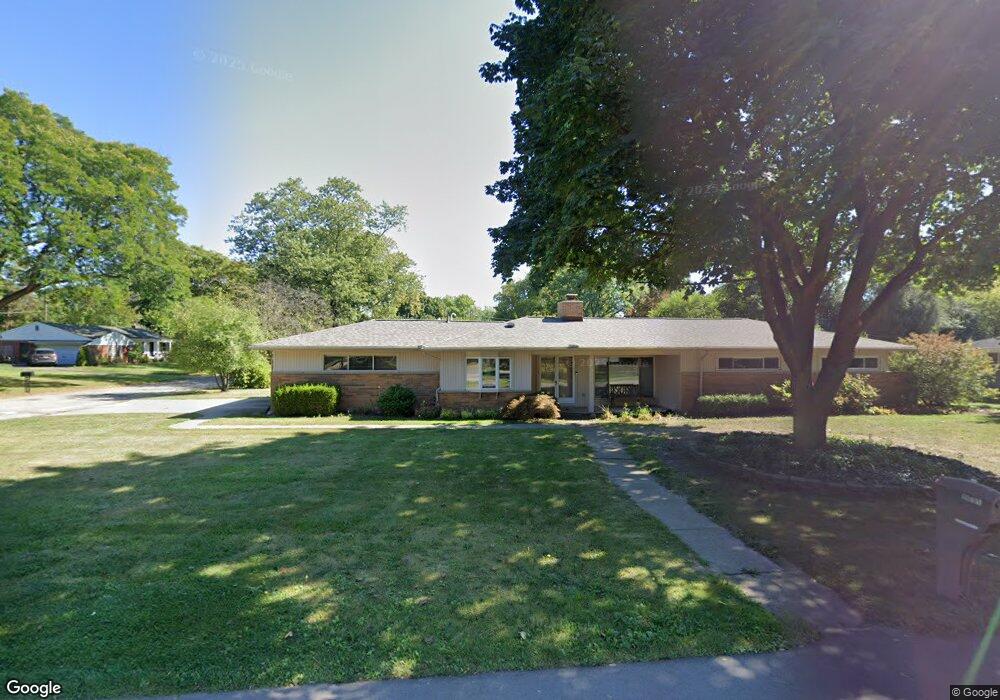 2611 Berry Dr, Bloomfield Hills, MI 48304 - photo 1