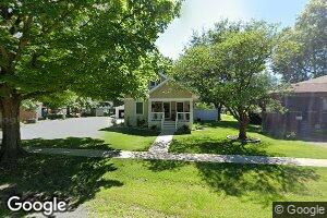 418 S Pine St, Nokomis, IL 62075