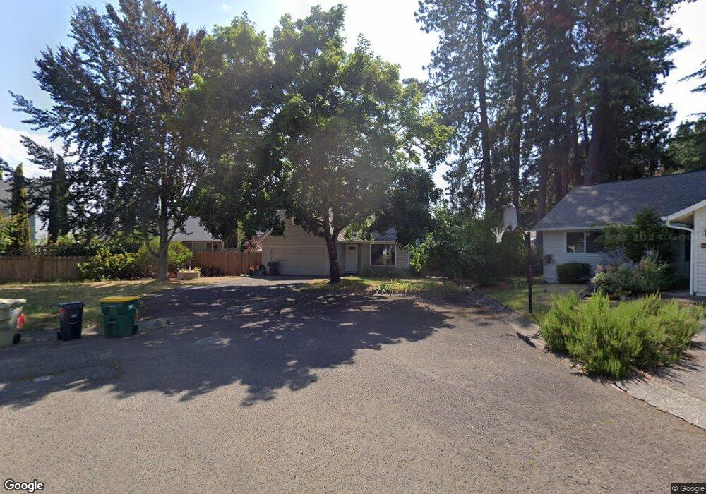 17600 SW Beaver Ct, Beaverton, OR 97006 - photo 1