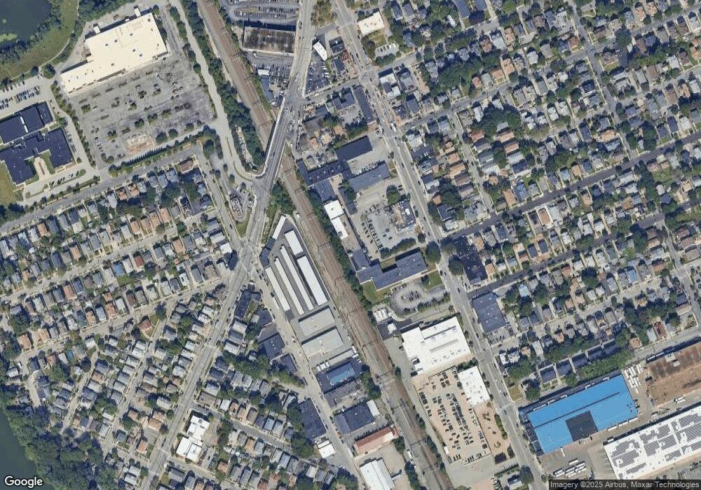 669 Elmwood Ave, Providence, RI 02907 - photo 1