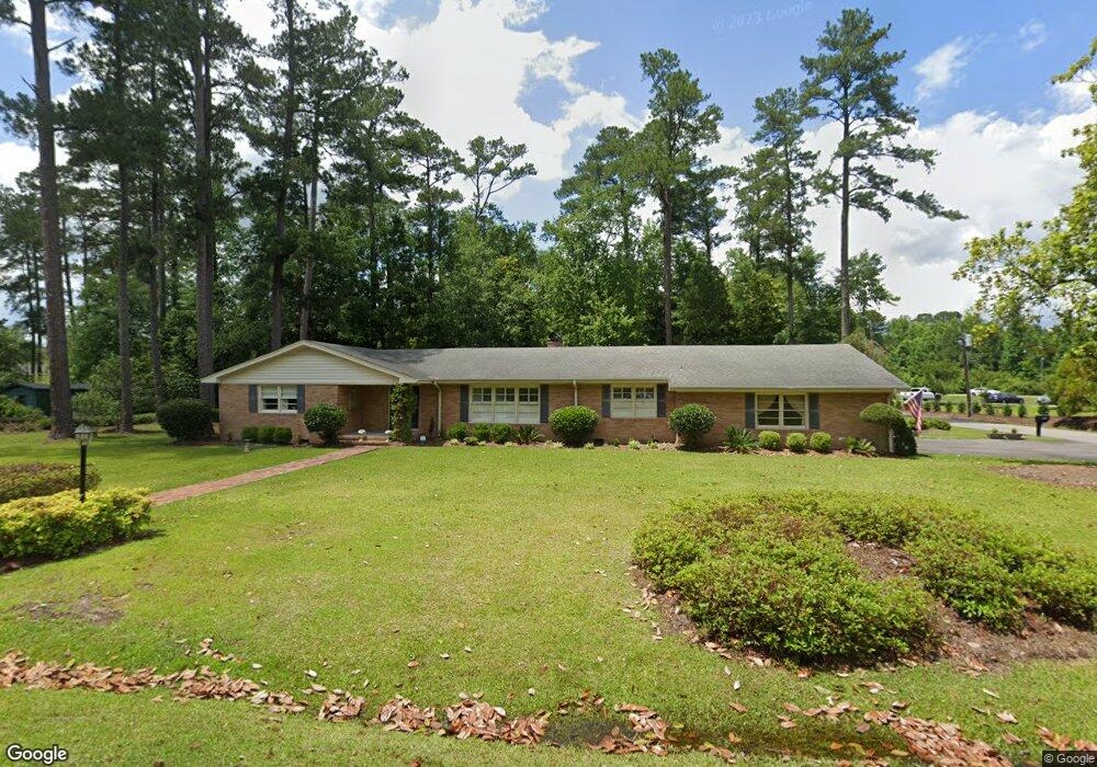 808 E Bridgers St, Burgaw, NC 28425 - photo 1